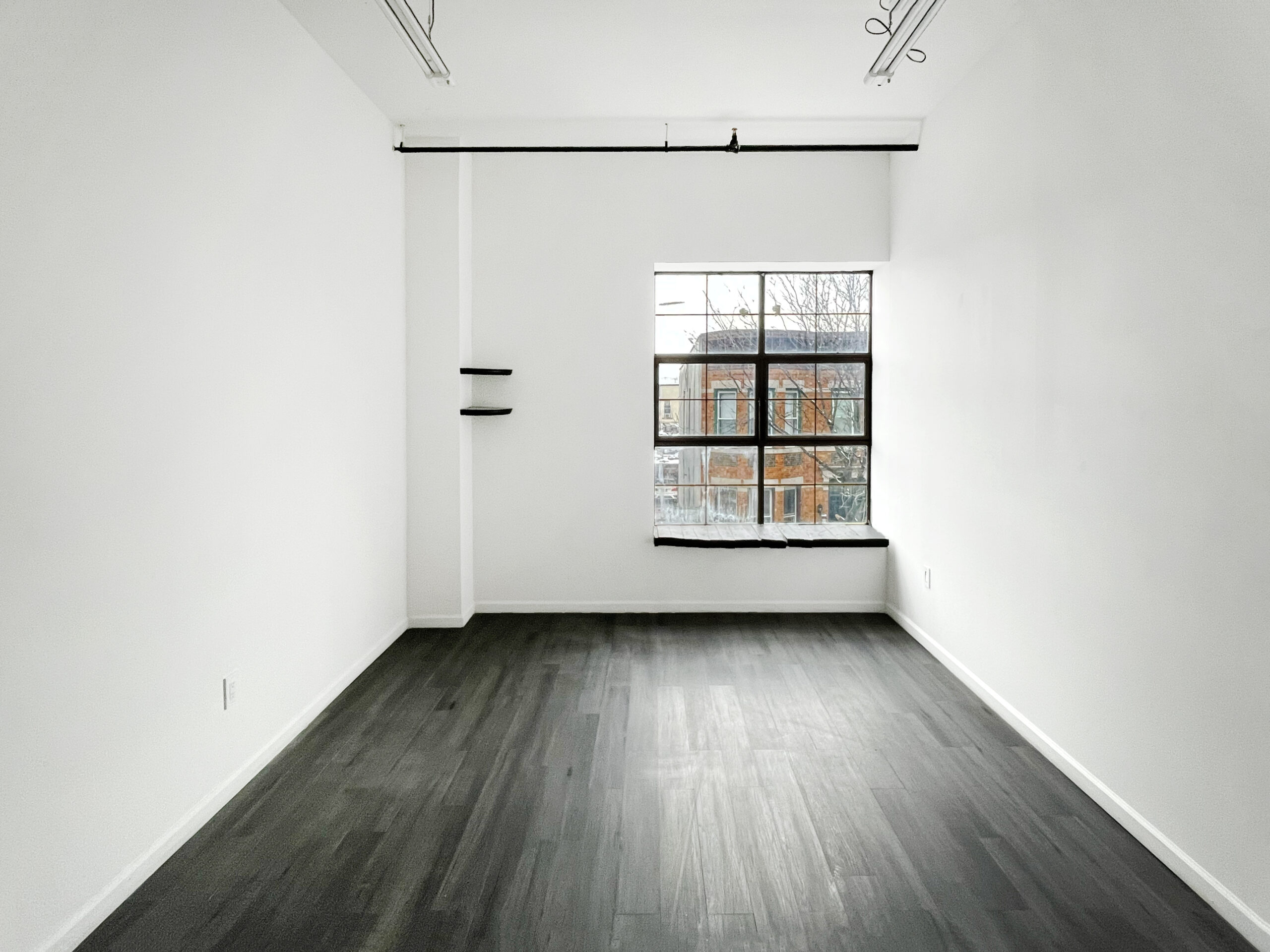 STUDIO 290: CLEAN SUN DRENCHED ART STUDIO W INDUSTRIAL WINDOW