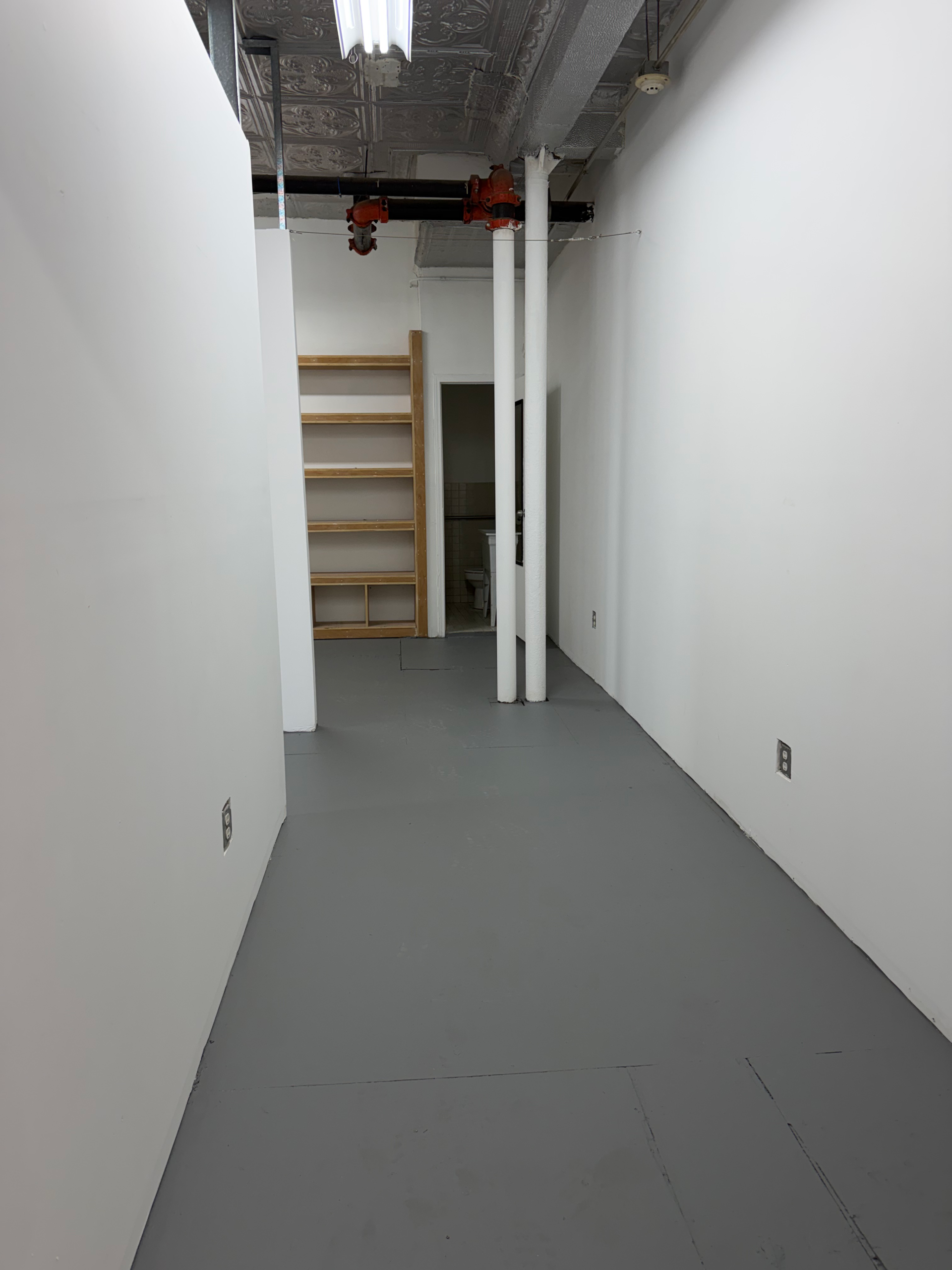 Bright Artist Studio in an Artistic building By Owner