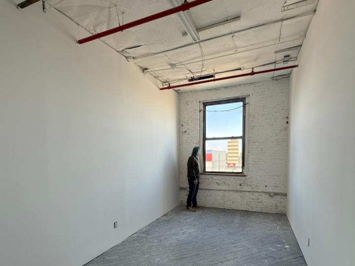 Private Sunny Art Studio in Long Island City