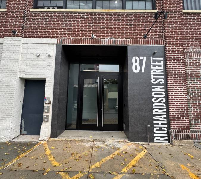 Team Office Space, Workspace, Showroom Available Now (87R#22)
