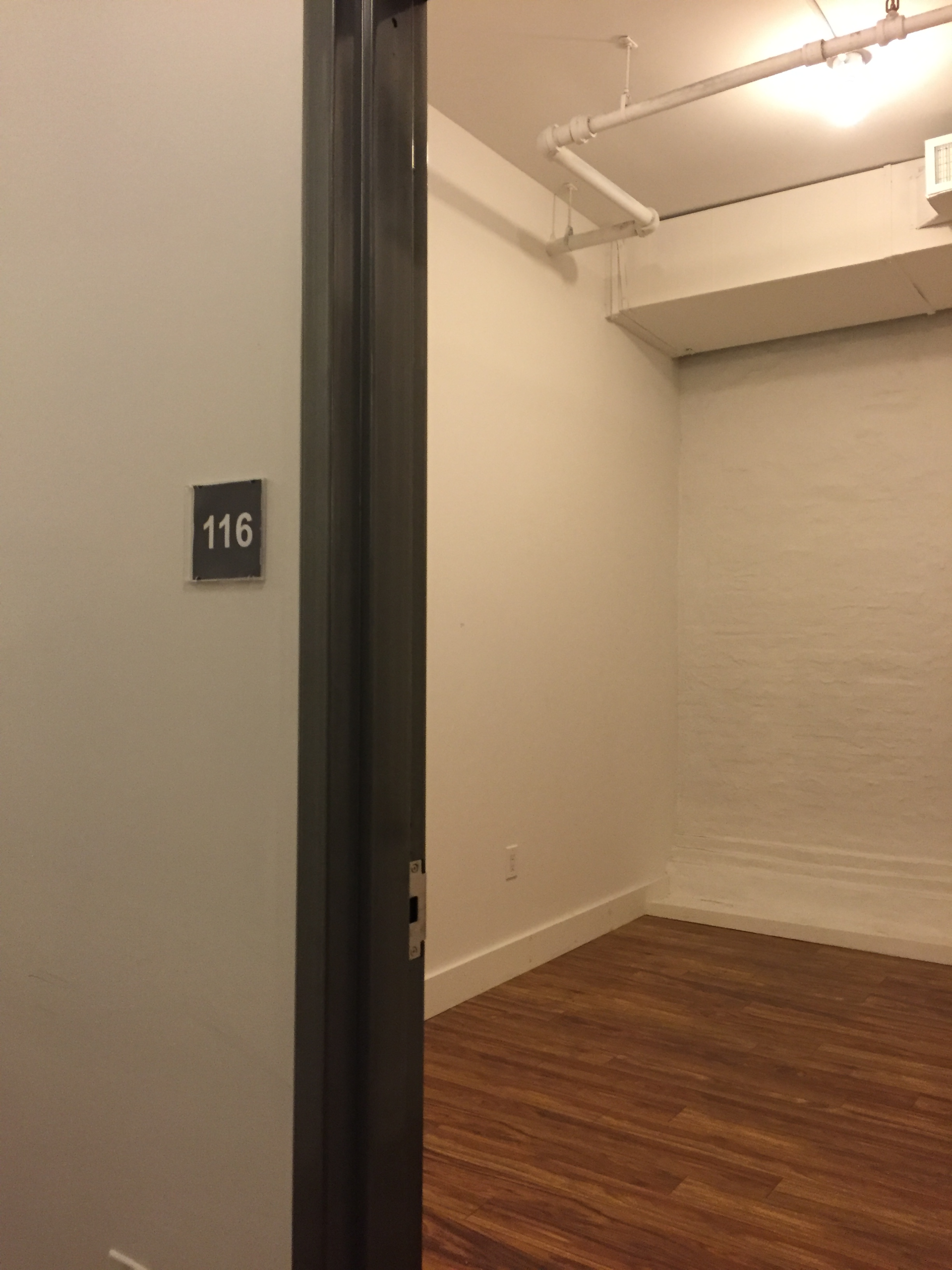 24/7 Access 1st Floor Art Space / Office (252J#116)