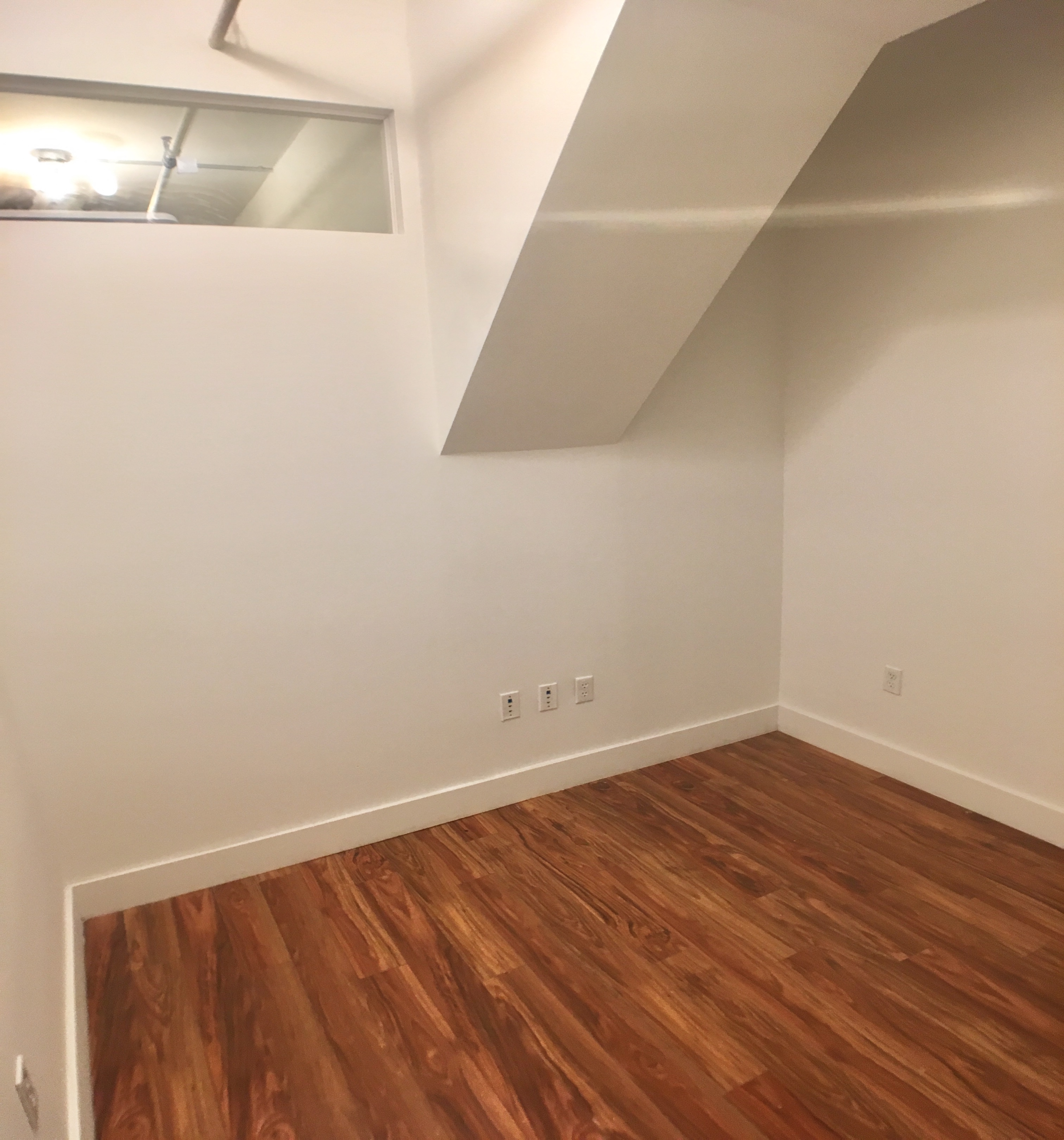 Private Art Studio / Office in Greenpoint (252J #204)