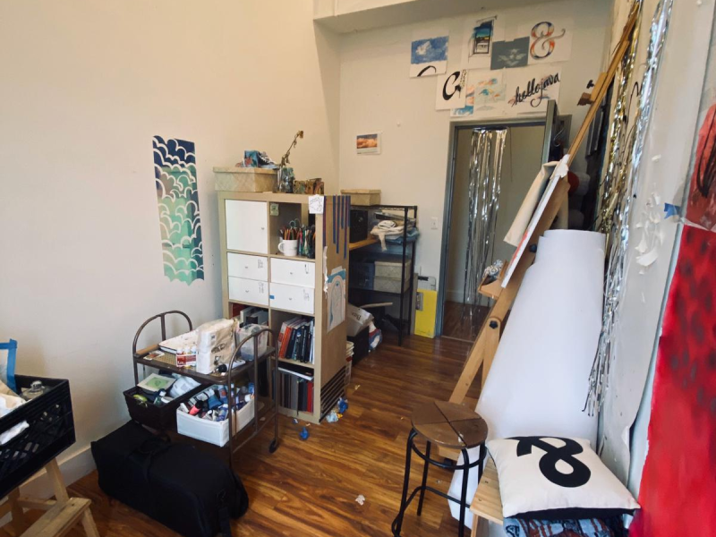 Art Studio Office With Window (252J#313)