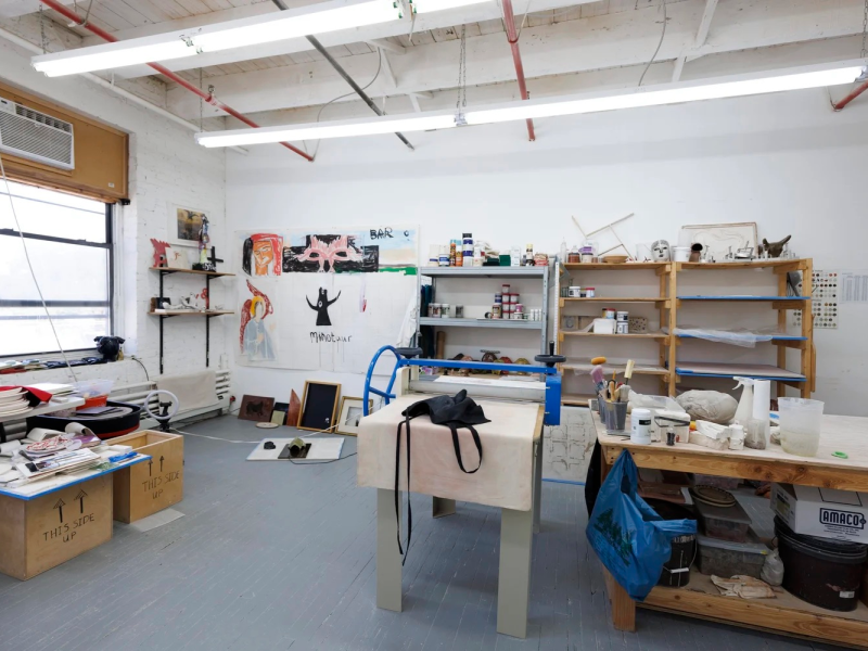 LARGE BRIGHT ART STUDIO FOR RENT, PERFECT FOR PAINT, PHOTOGRAPHY, DESIGN, CERAMICS, ETC.