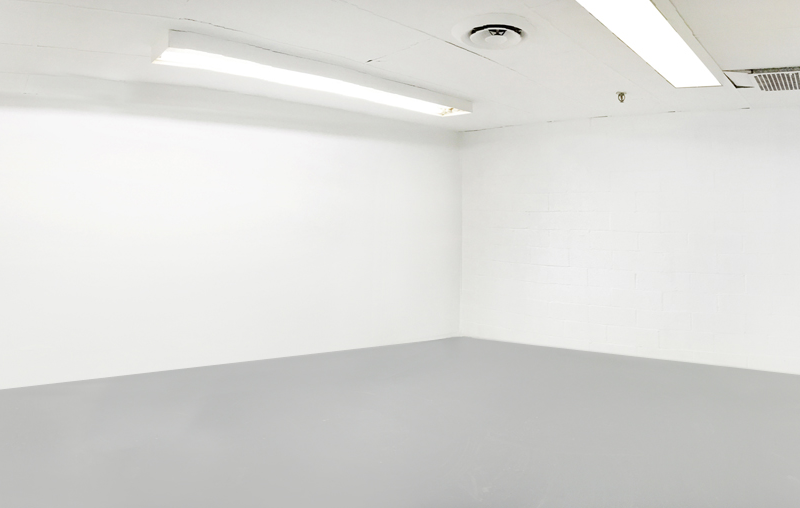 $675 - 250 sqft BEAUTIFUL WHITE BOX, bright interior space available! 100% Private studio space - Morgan / Jefferson L train