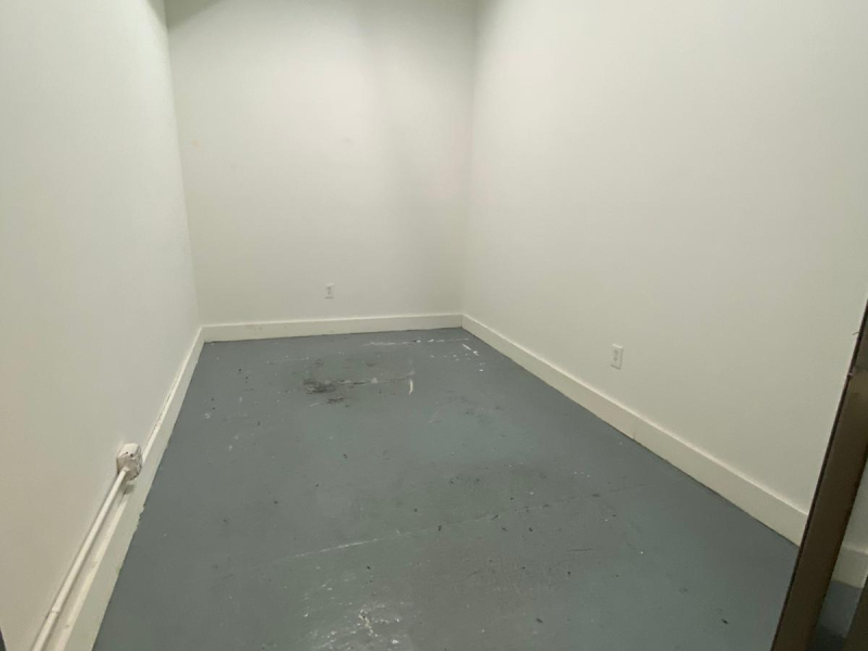 1st Floor Interior Unit Dobbin St. in Greenpoint (117D#113)