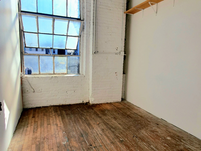 Bushwick ART STUDIOS, Utilities included, $700/month-to-month (Bushwick - Morgan/Jefferson L, Myrtle/Broadway J/M)