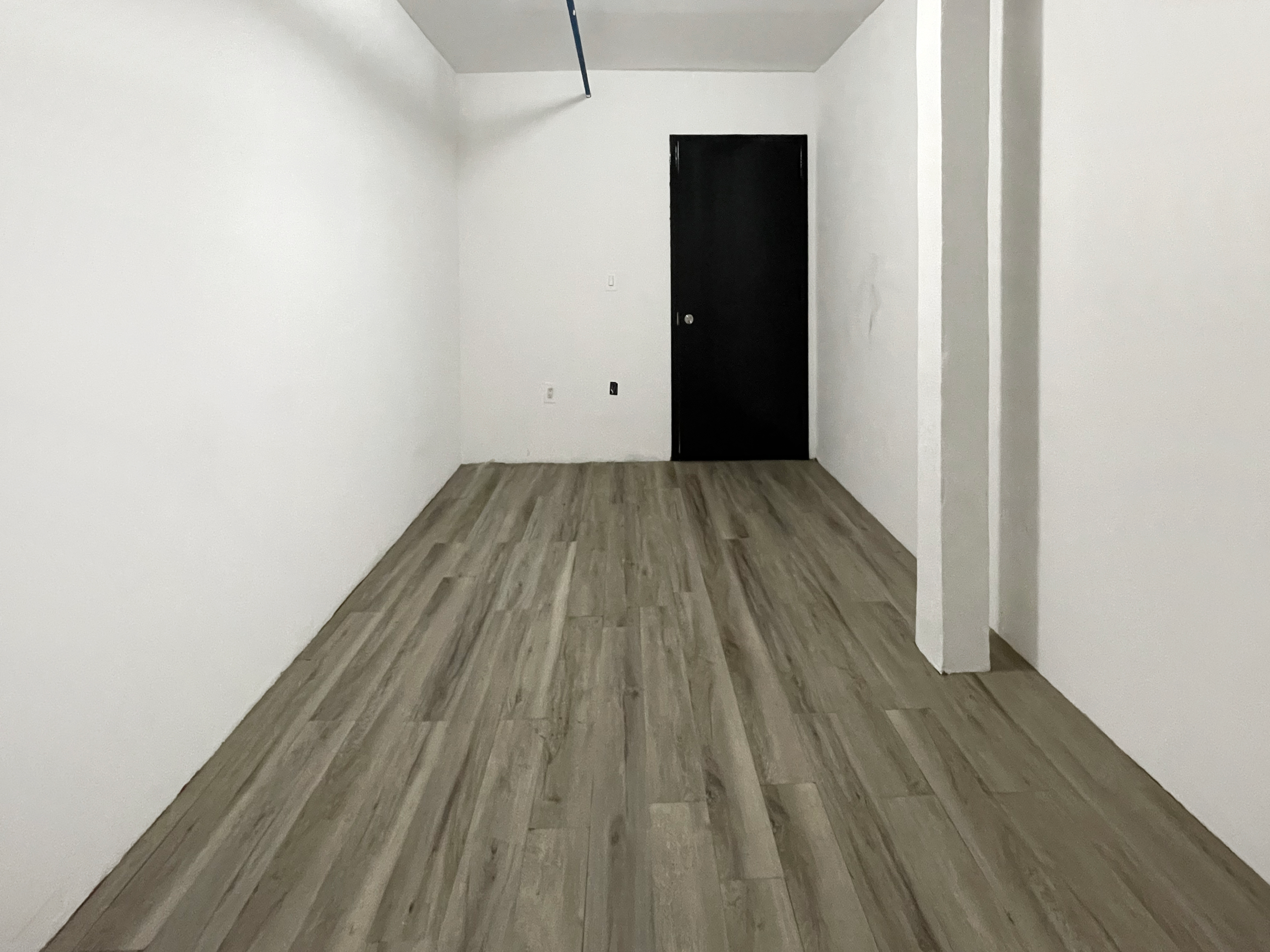 STUDIO 005: AFFORDABLE RECORDING SPACE FOR ARTISTS & PRODUCERS
