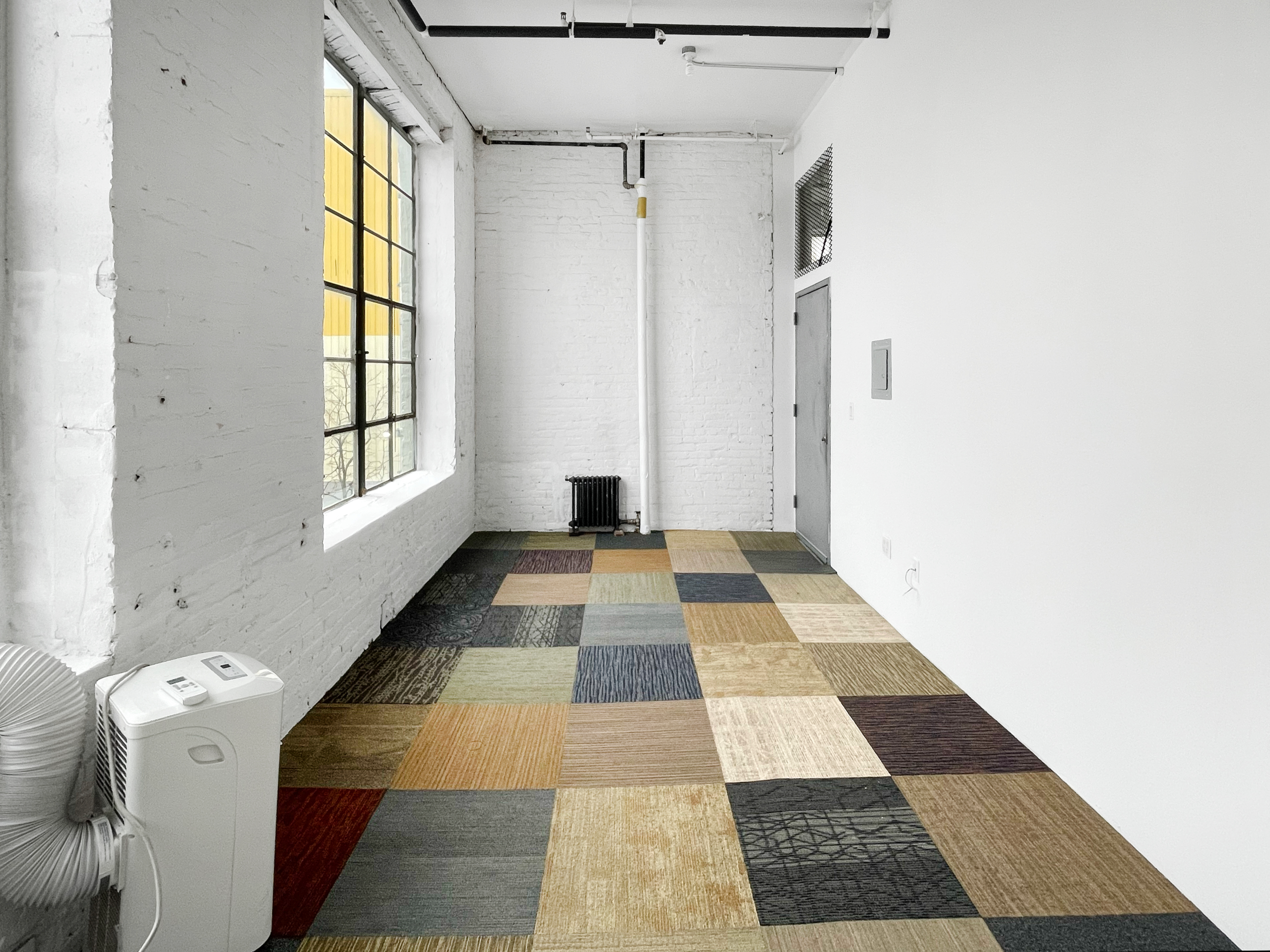 STUDIO 211: LARGE AFFORDABLE STUDIO IN LIVELY COMMUNITY BROOKLYN