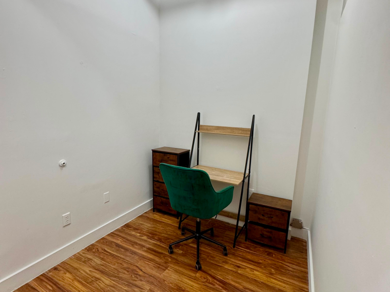 1st Floor Interior Private Studio/Office in Greenpoint (252J #162)