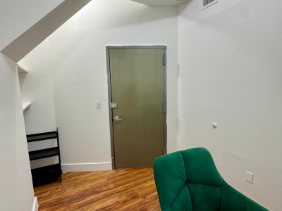 1st Floor Interior Private Studio/Office in Greenpoint (252J #162)