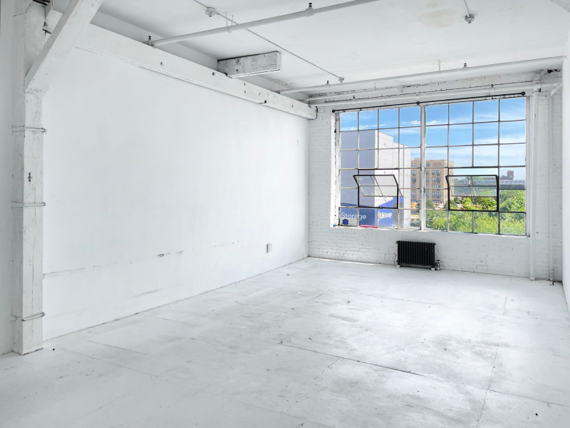 STUDIO 315: BROOKLYN ARTIST STUDIO BUILT FOR MAKING L TRAIN