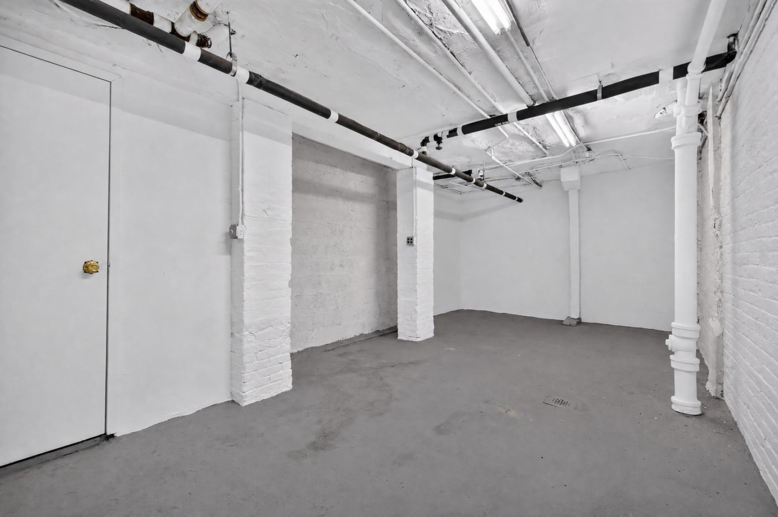 Artist Workshop / Storage Space