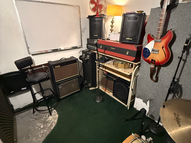 Bushwick Rehearsal Studios near Dekalb L – Full Backline - $100-200/mo (Bushwick, Brooklyn - Dekalb L / Knick M trains)