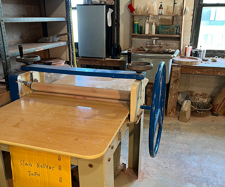 Space within 2500 sq ft well equipped Ceramic Stuio