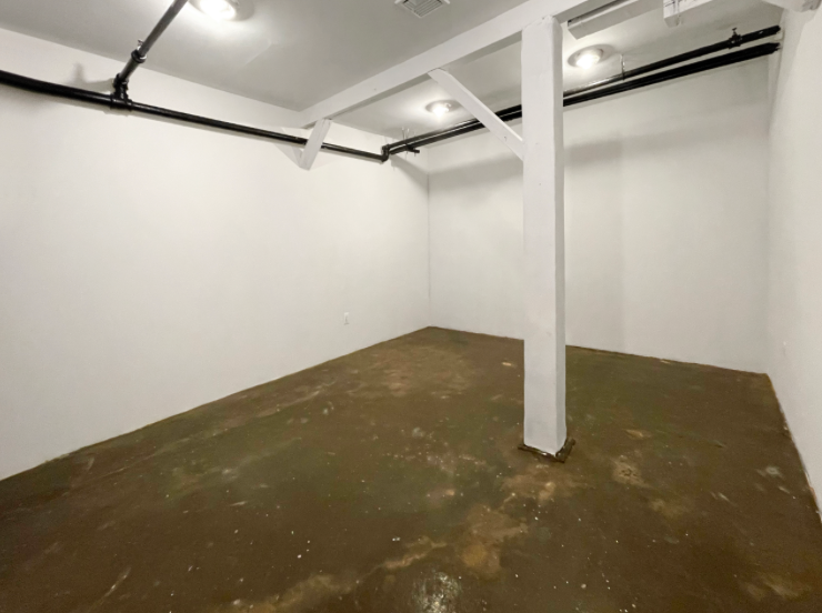 STUDIO 002: PRIVATE RECORDING STUDIO READY FOR YOUR NEXT SESSION