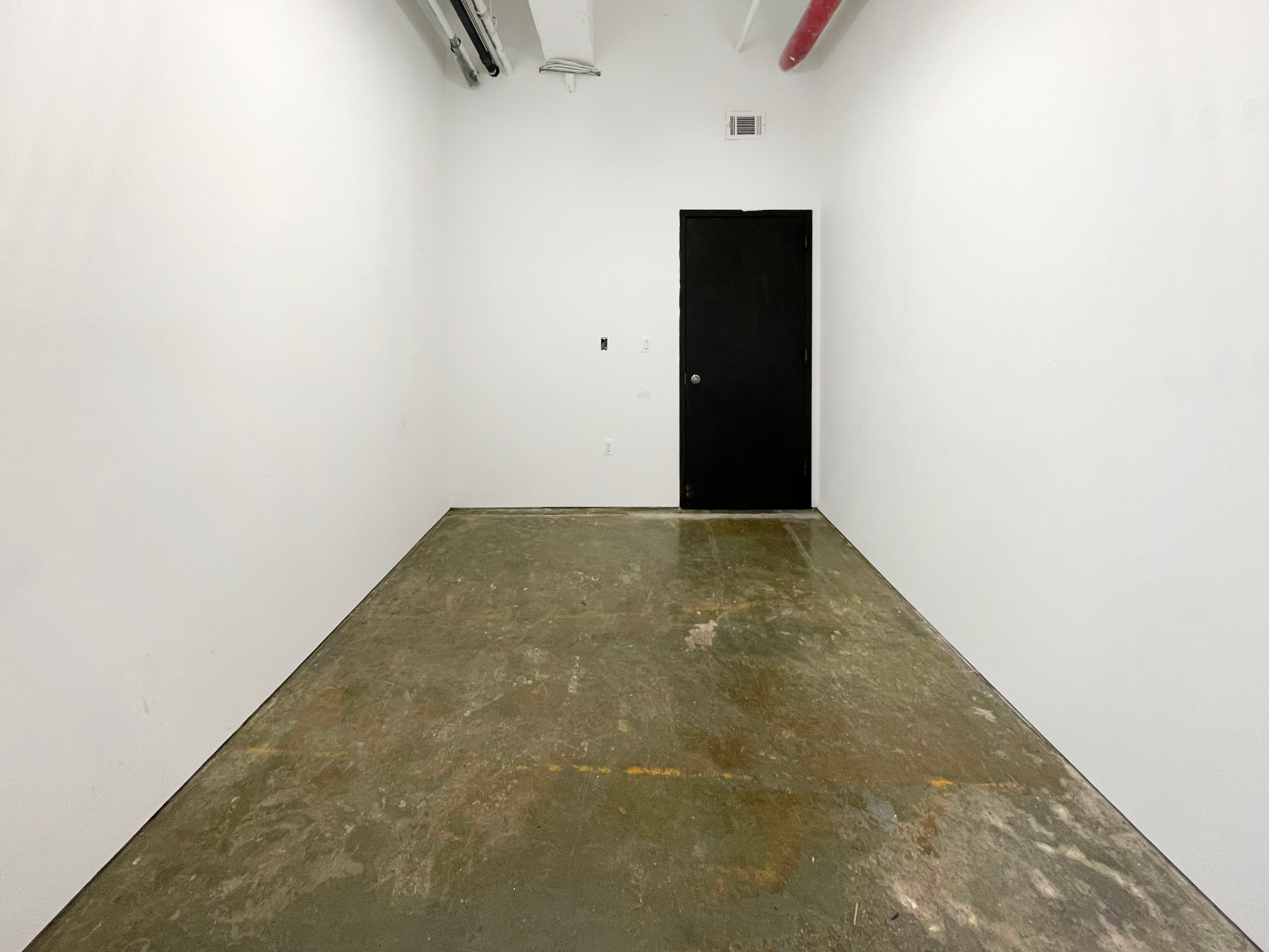 STUDIO 130: SPACIOUS PRIVATE STUDIO NEAR BUSHWICK L TRAIN