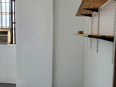 Sunny private studio