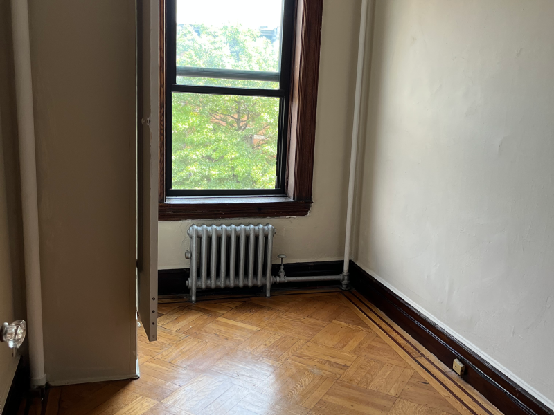 Office/Work Space/Art Studio Available!