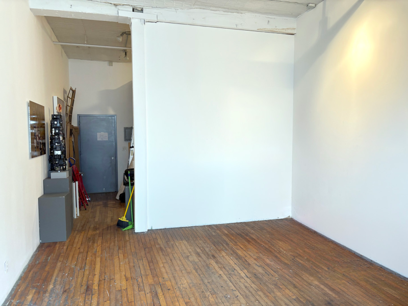 Sunny studio in Bushwick