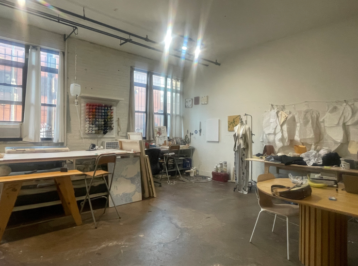 Space in Shared Studio