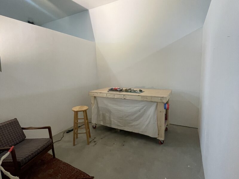 Art / Design / Desk studio space for sublet