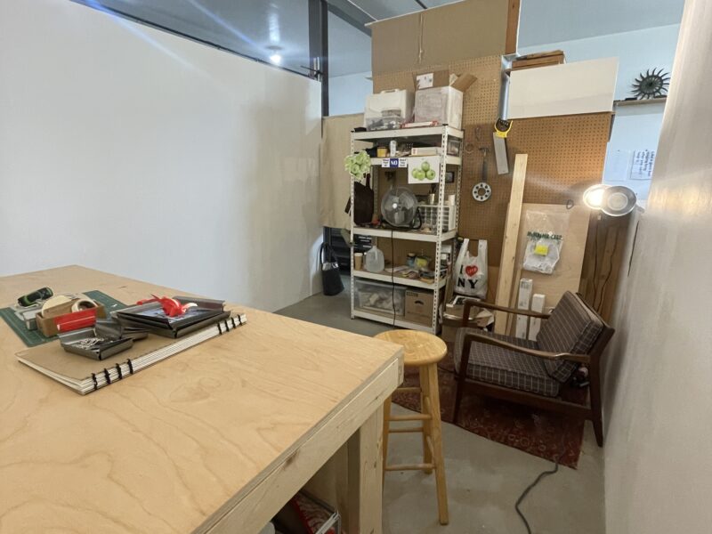Art / Design / Desk studio space for sublet