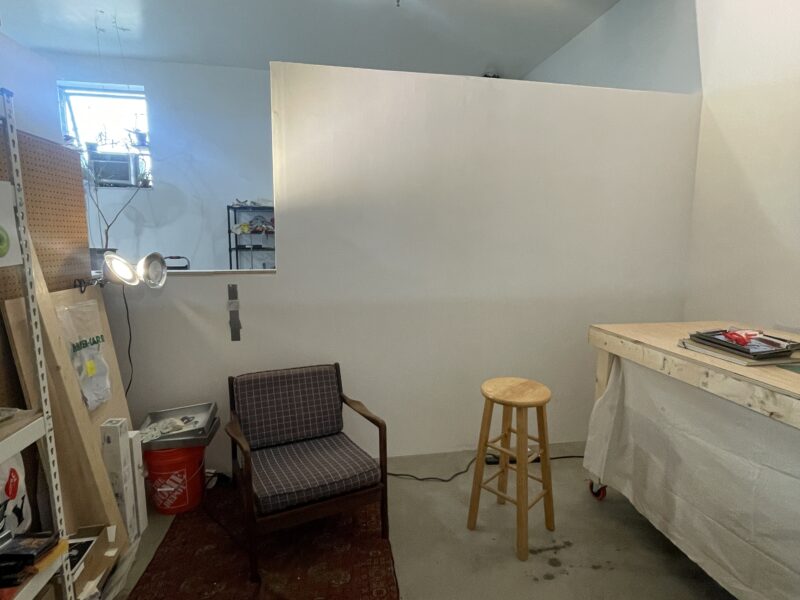 Art / Design / Desk studio space for sublet