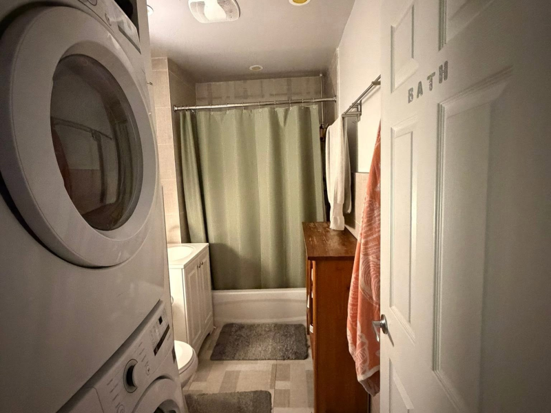 Subleasing my room in Williamsburg (Montrose L) for 2 months while I’m away.