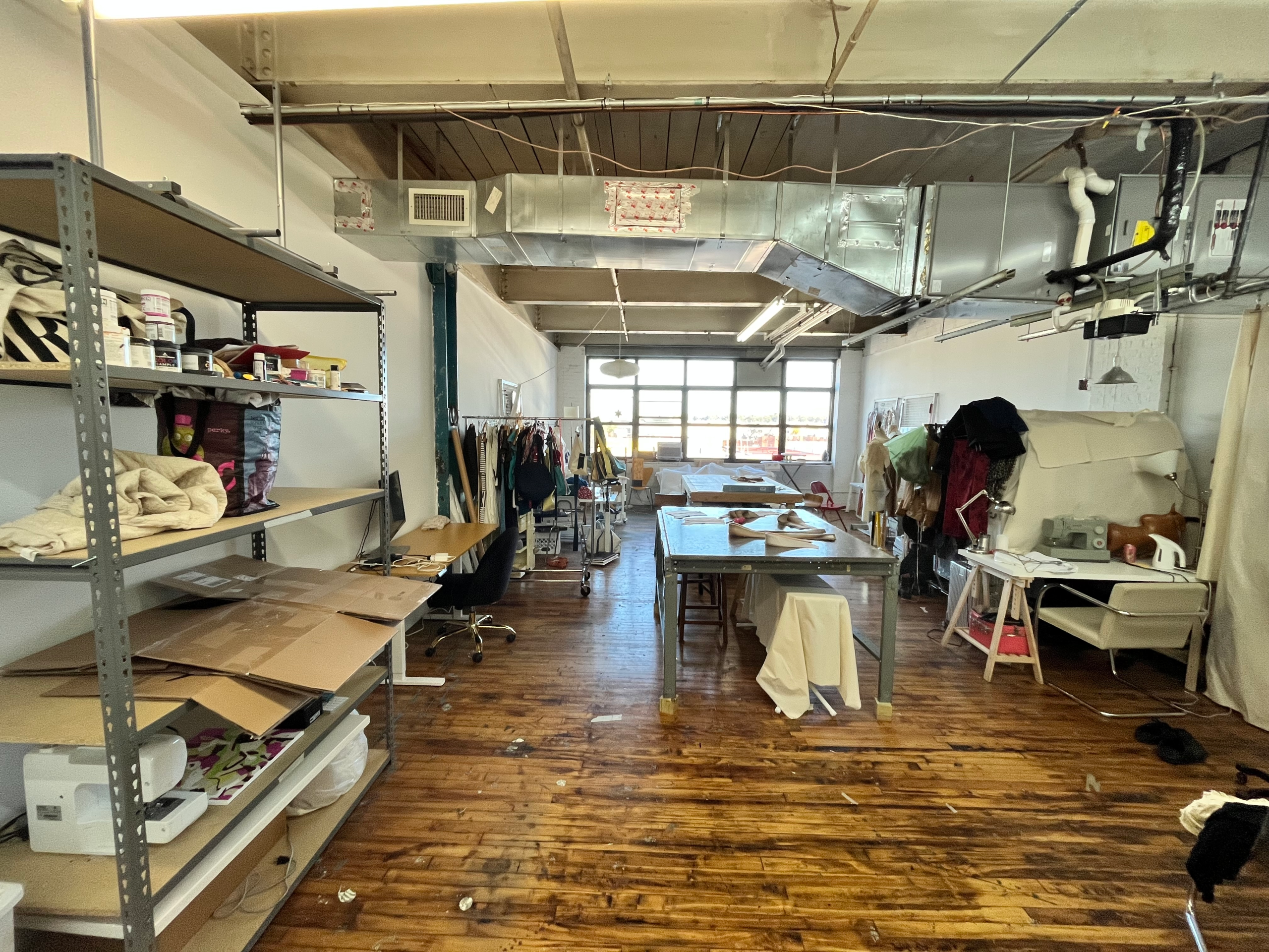 LARGE LIGHT-FILLED SHARED STUDIO IN GREENPOINT